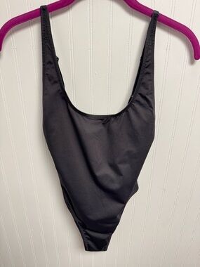 Skims Recycled Swim Scoop Neck Onepiece Small Onyx NWT